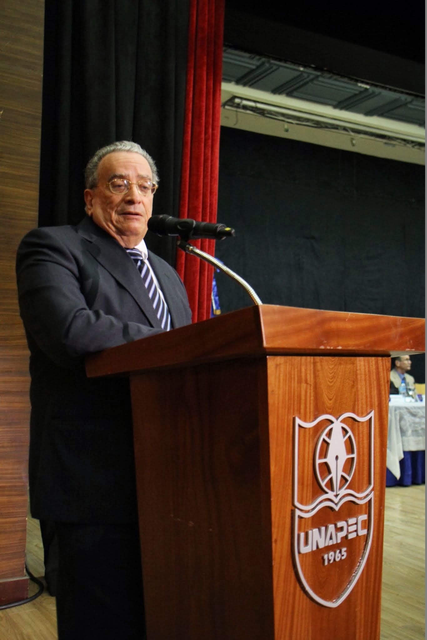 Dr. Radhamés Mejía, Rector de UNAPEC