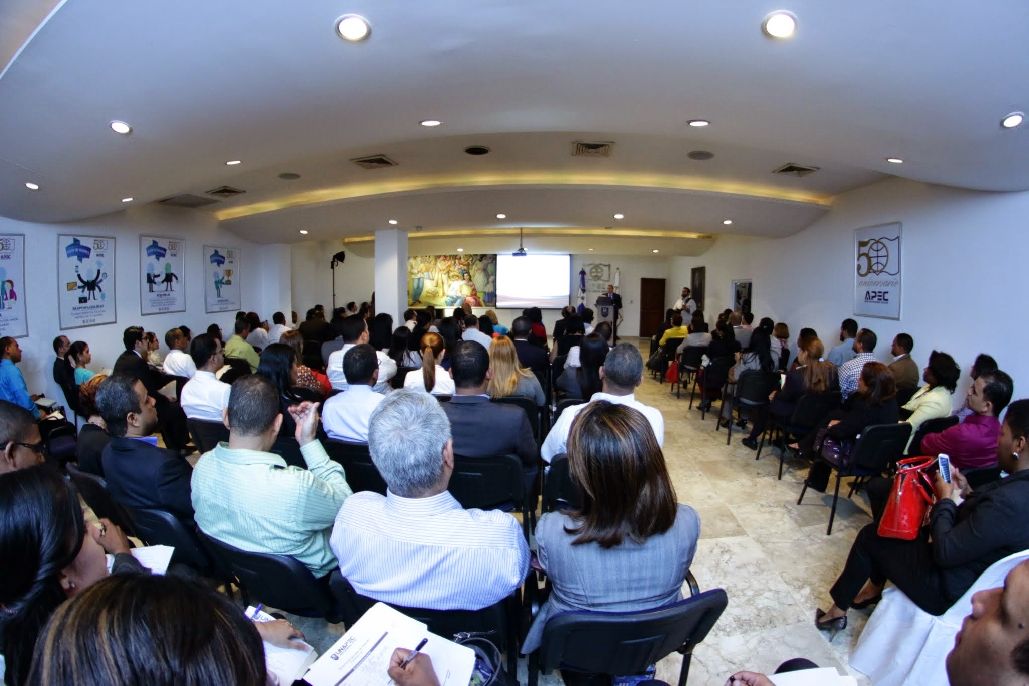 La actividad fue realizada en el Salón APEC de la Cultura José María Bonetti Burgos