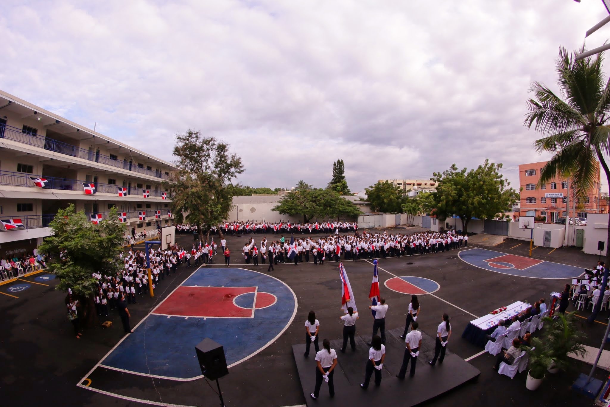 Vista del campus del Colegio APEC Fernando Arturo de Meriño -CAFAM-