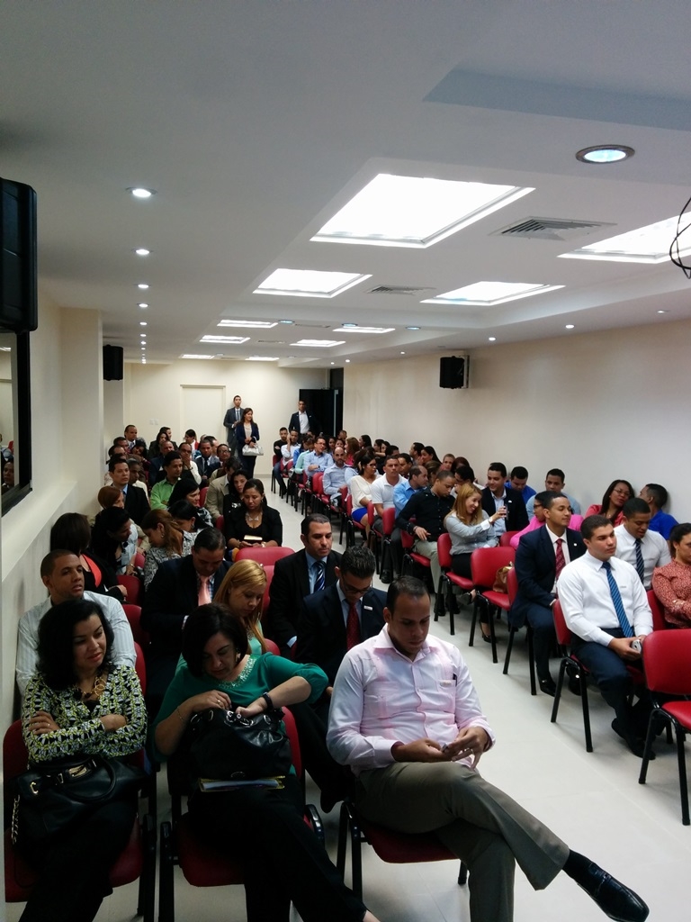 La misma fue celebrada en el Salón de Conferencias de la Clínica Unión Médica de la Ciudad de Santiago