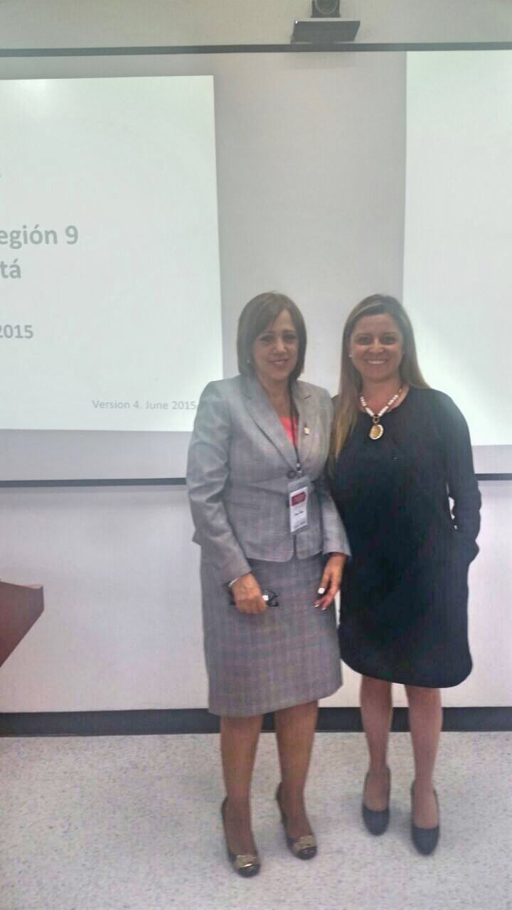  Aida Roca, Decana Ciencias Económicas y Empresariales UNAPEC, R.D; y Caroline Mendoza, Directora Académica UNID, México.