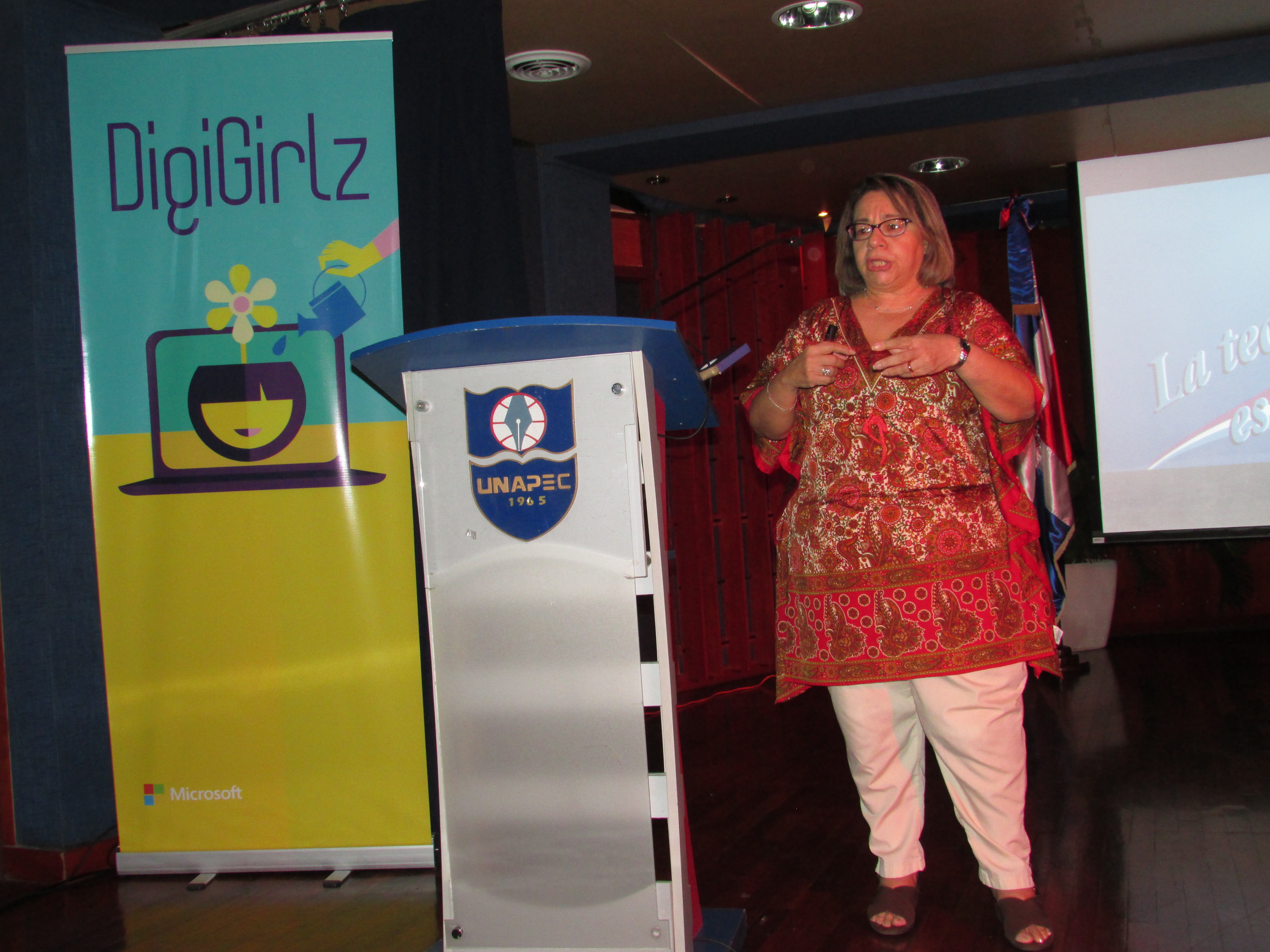 Magaly Pineda, Directora de CIPAF, experta y promotora del tema “Mujeres y Tecnología”.
