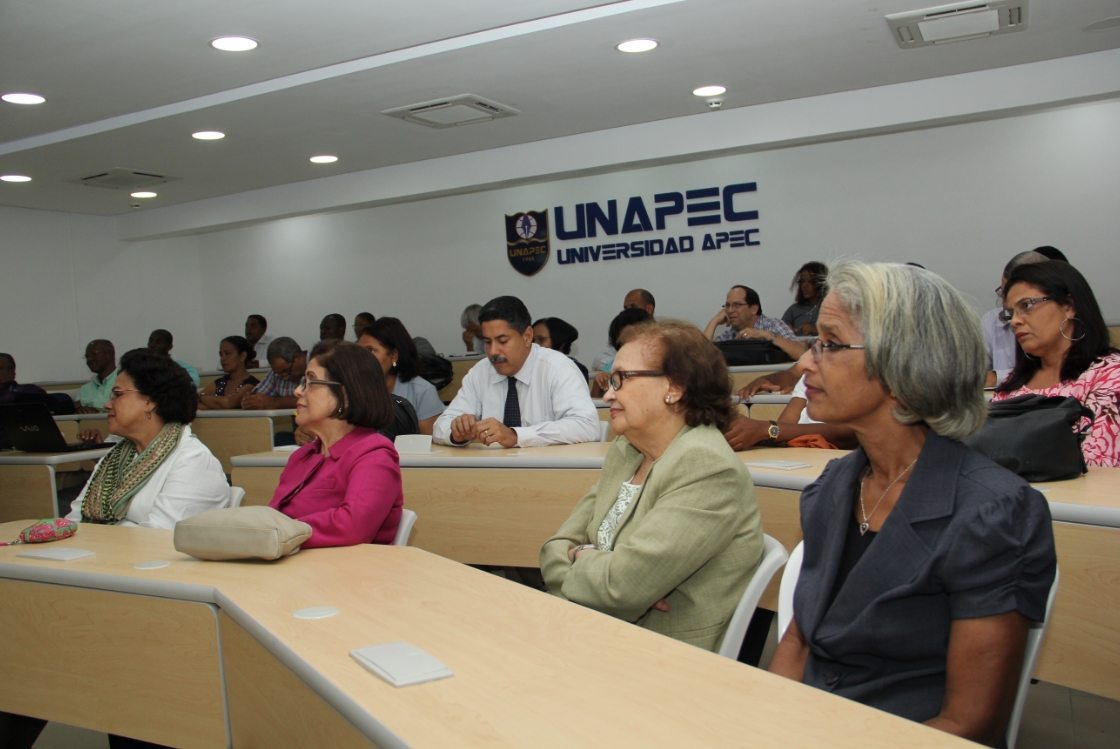 La actividad estuvo dirigida a maestros de matemática del sistema educativo dominicano  y a profesores interesados en los estudios de la misma.