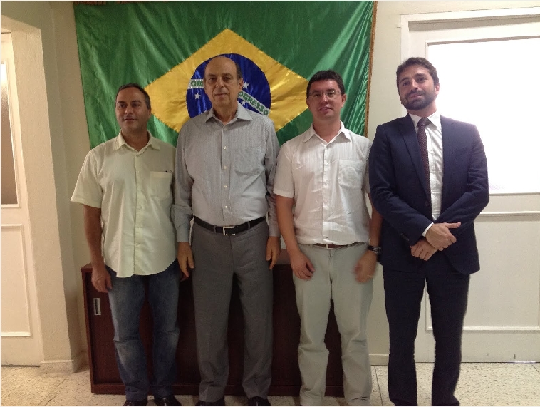 Comisión del CEFET junto al Embajador de Brasil en el país.
