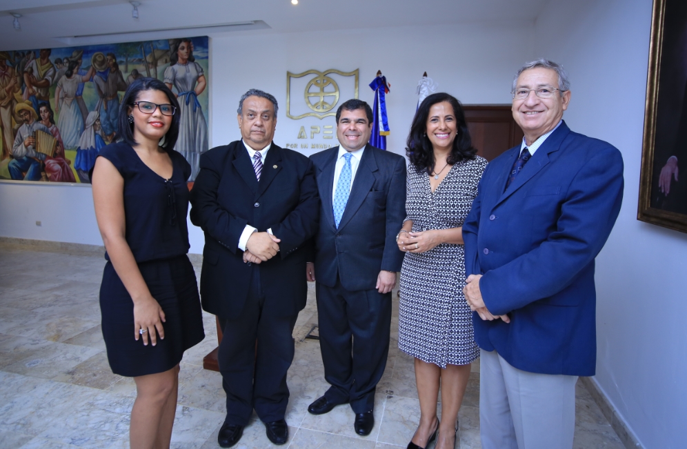 Mayerlin Muevas, César Caracas, Mélido Marte, Elizabeth Martínez y Andrés Hernández.