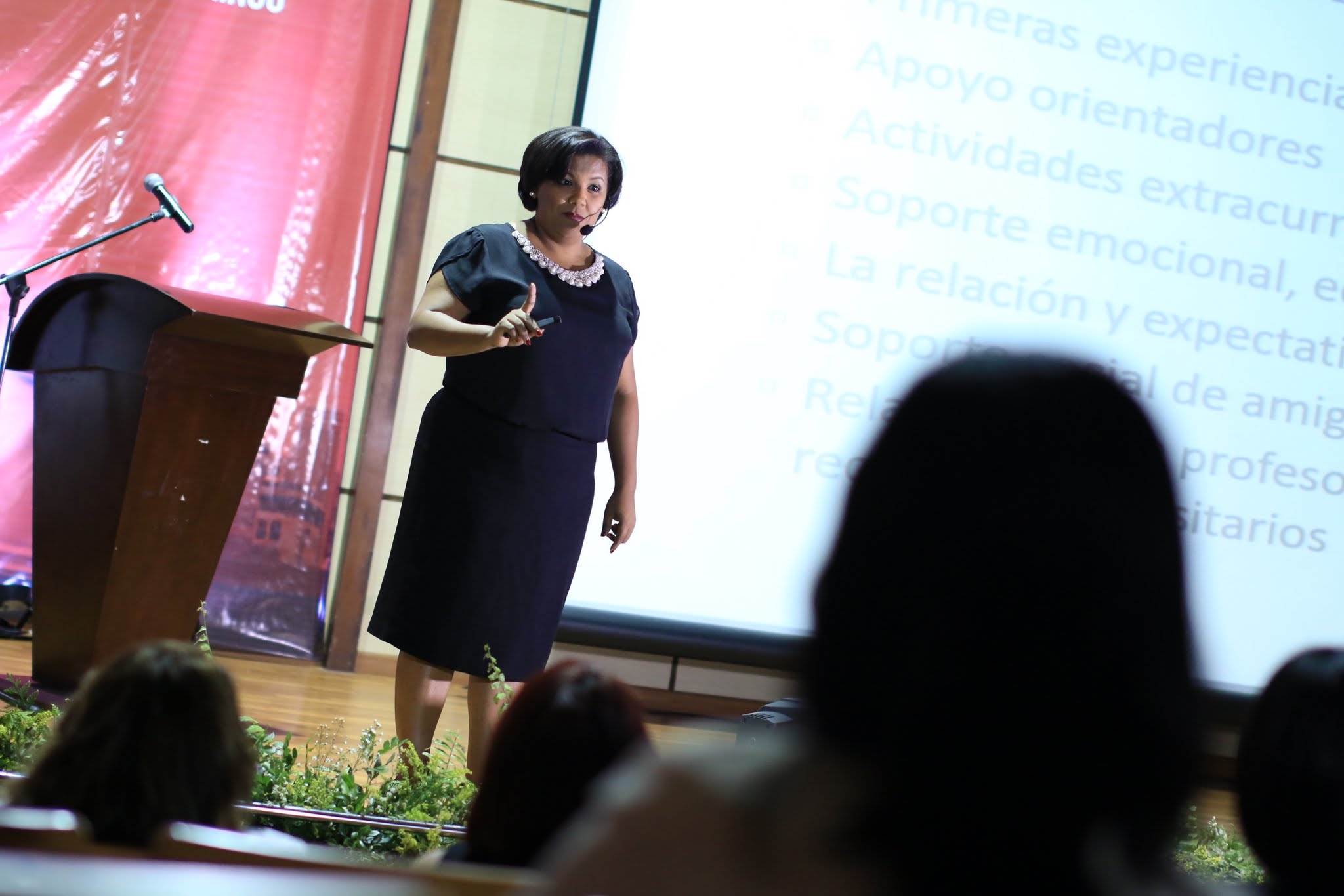 Rosa Ivelisse Valera, directora de Admisiones y Reclutamiento Estudiantil de UNAPEC.