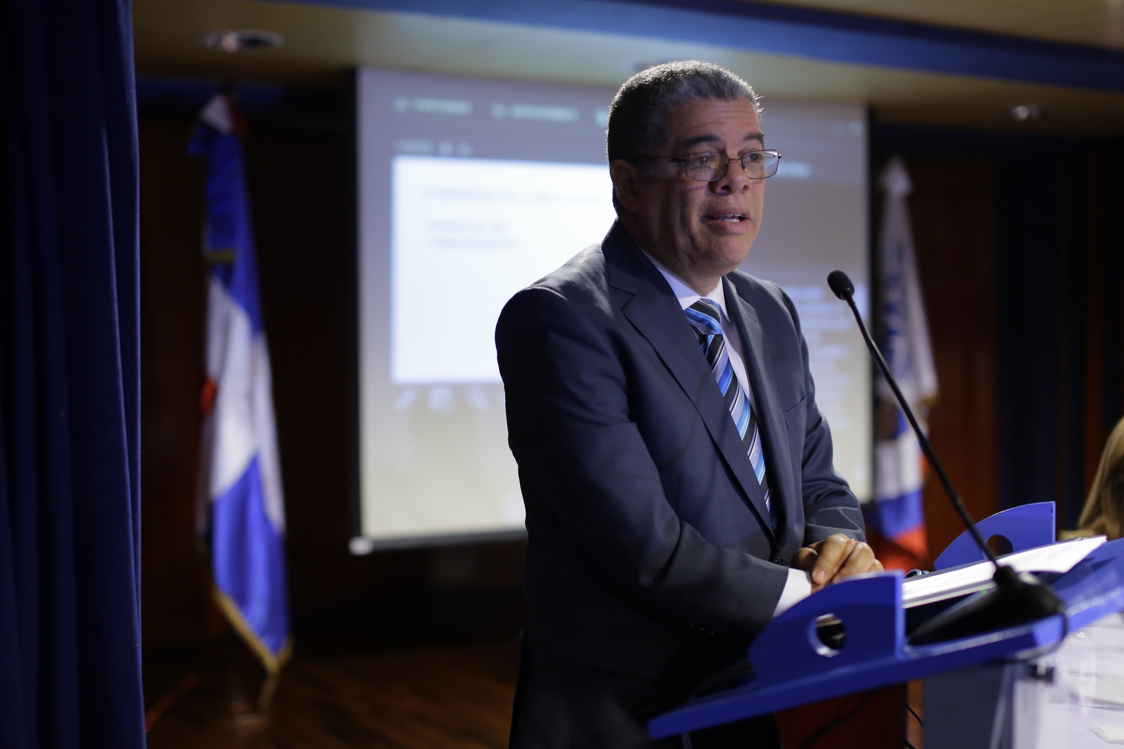 Carlos Amarante Baret, Ministro de Educación de la República Dominicana