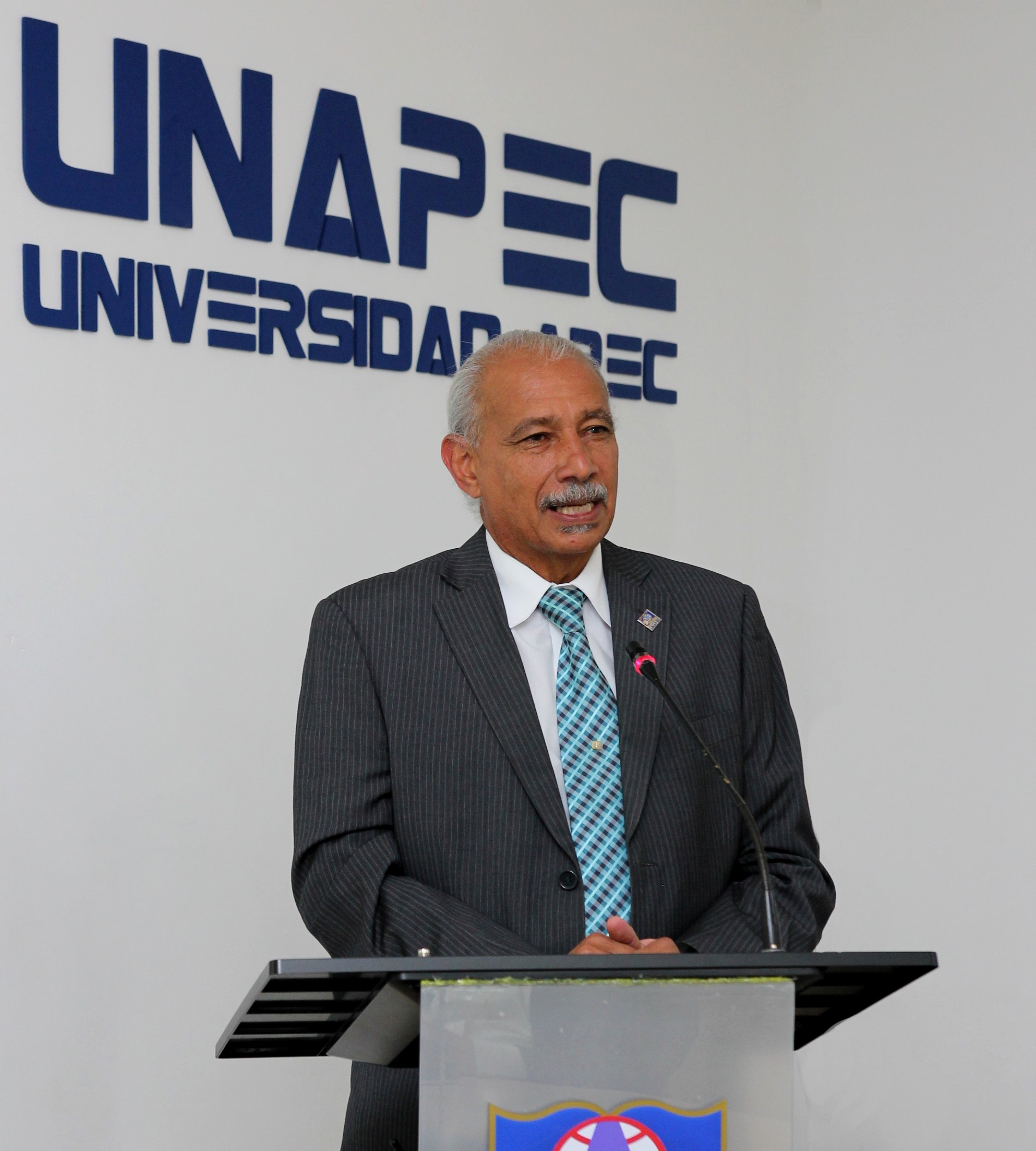 Francisco D´Oleo, Vicerrector Académico de UNAPEC