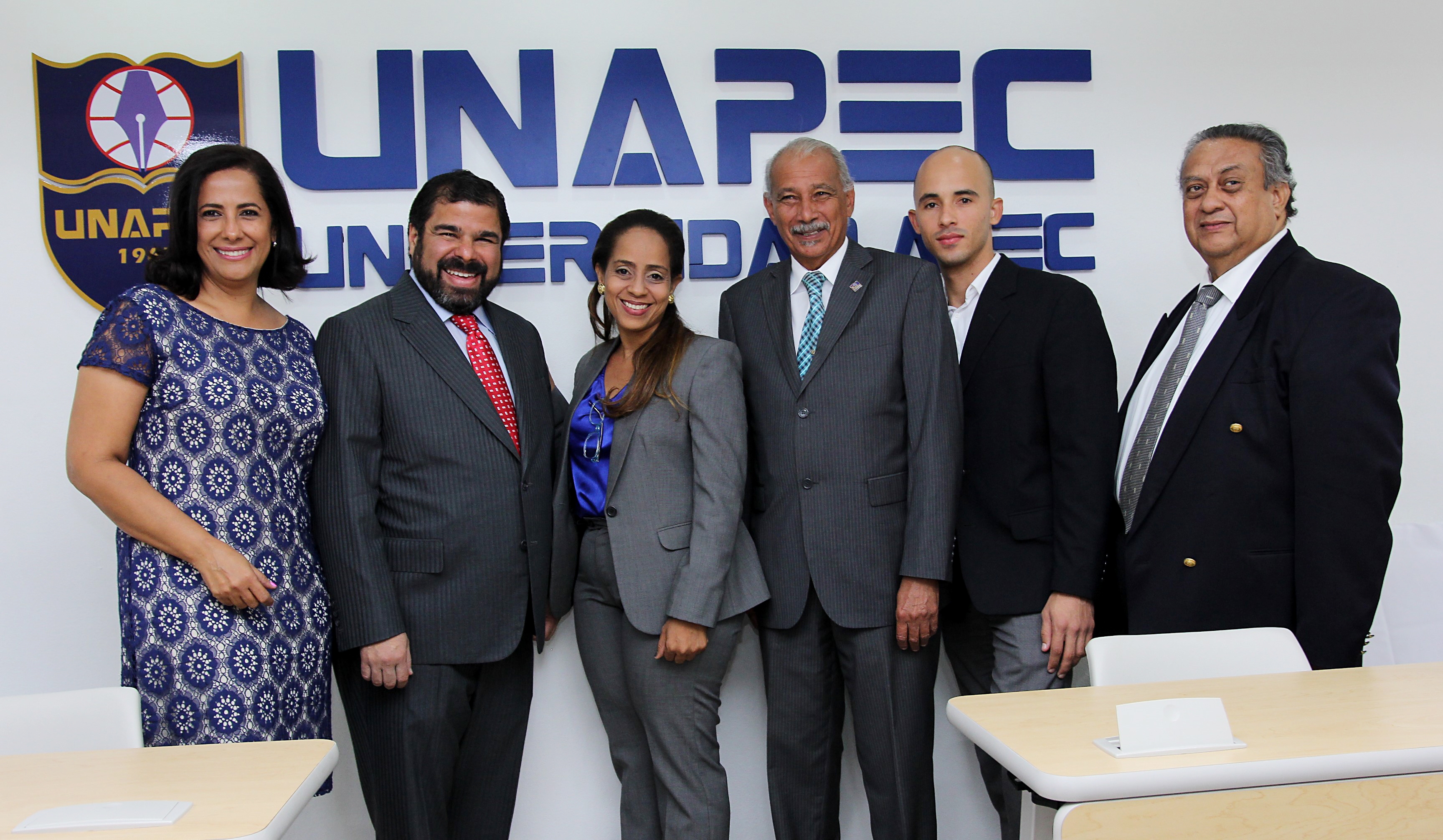 Ejecutivos de UNAPEC y Re/Max Dominicana
