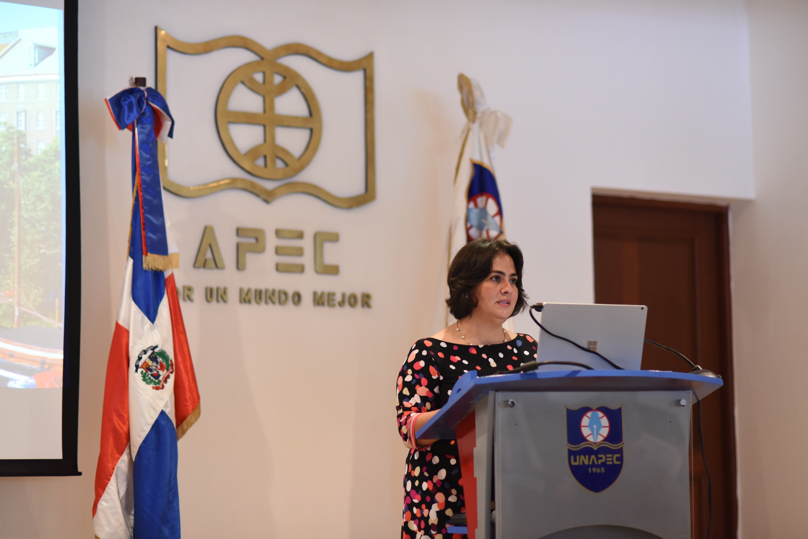 Dra. Ileana Miyar Fernández, directora de la Dirección de Innovación e Investigación Educativa (DIIE)