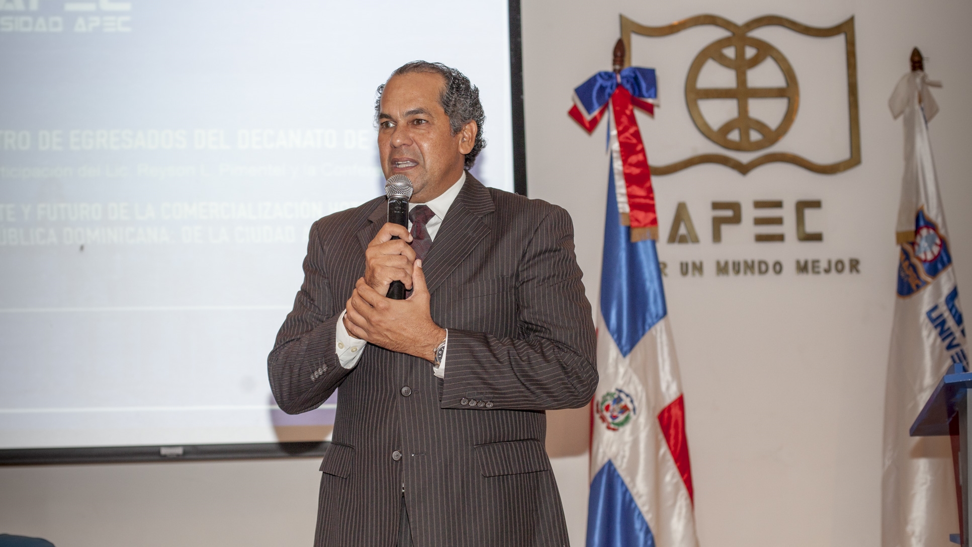 Lic. Reyson Luís Pimentel García, conferencista invitado.
