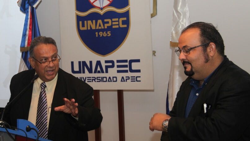 César Caracas, Director de Educación Continuada de UNAPEC.