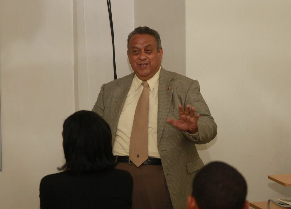 Director de Educación Continuada de UNAPEC, Lic. Cesar Caracas Berrios.