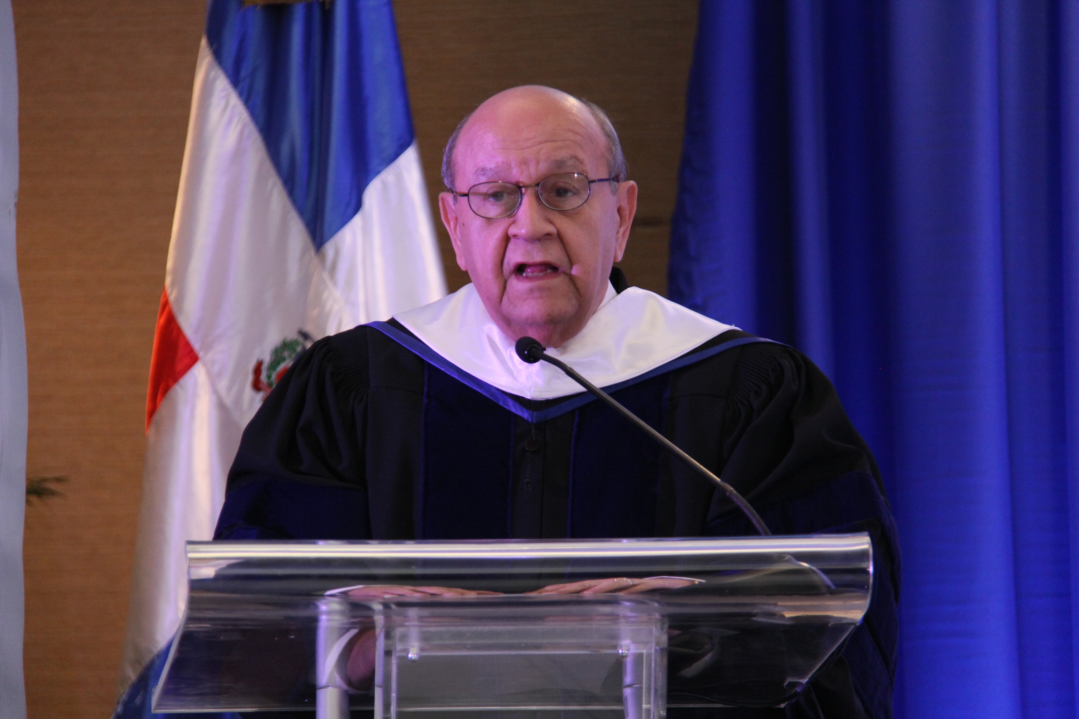 Dr. Franklyn Holguín Haché, Rector de UNAPEC