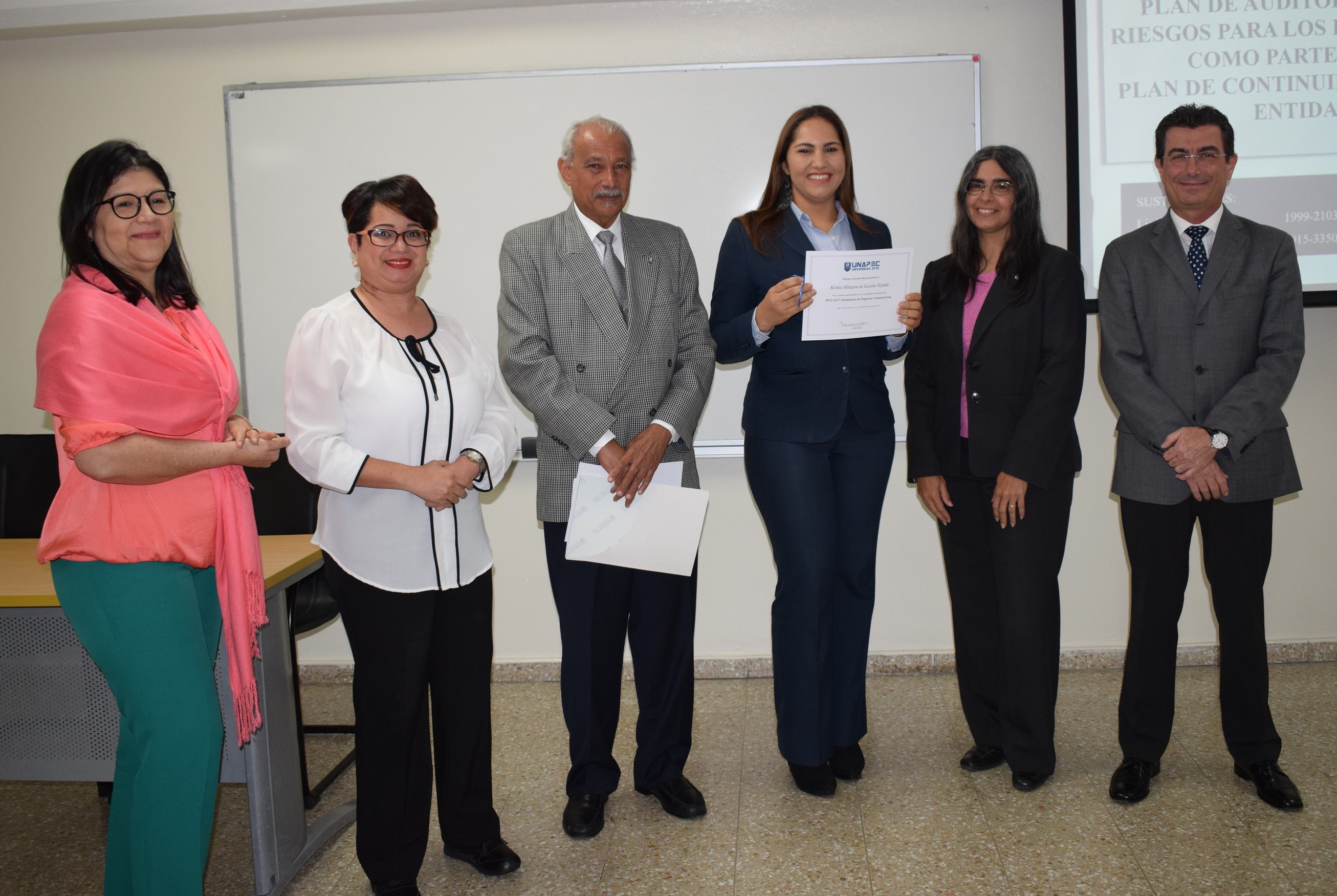 Maestrantes de UNAPEC se destacan en el V Desafío Iberoamericano en Simulación de Negocios