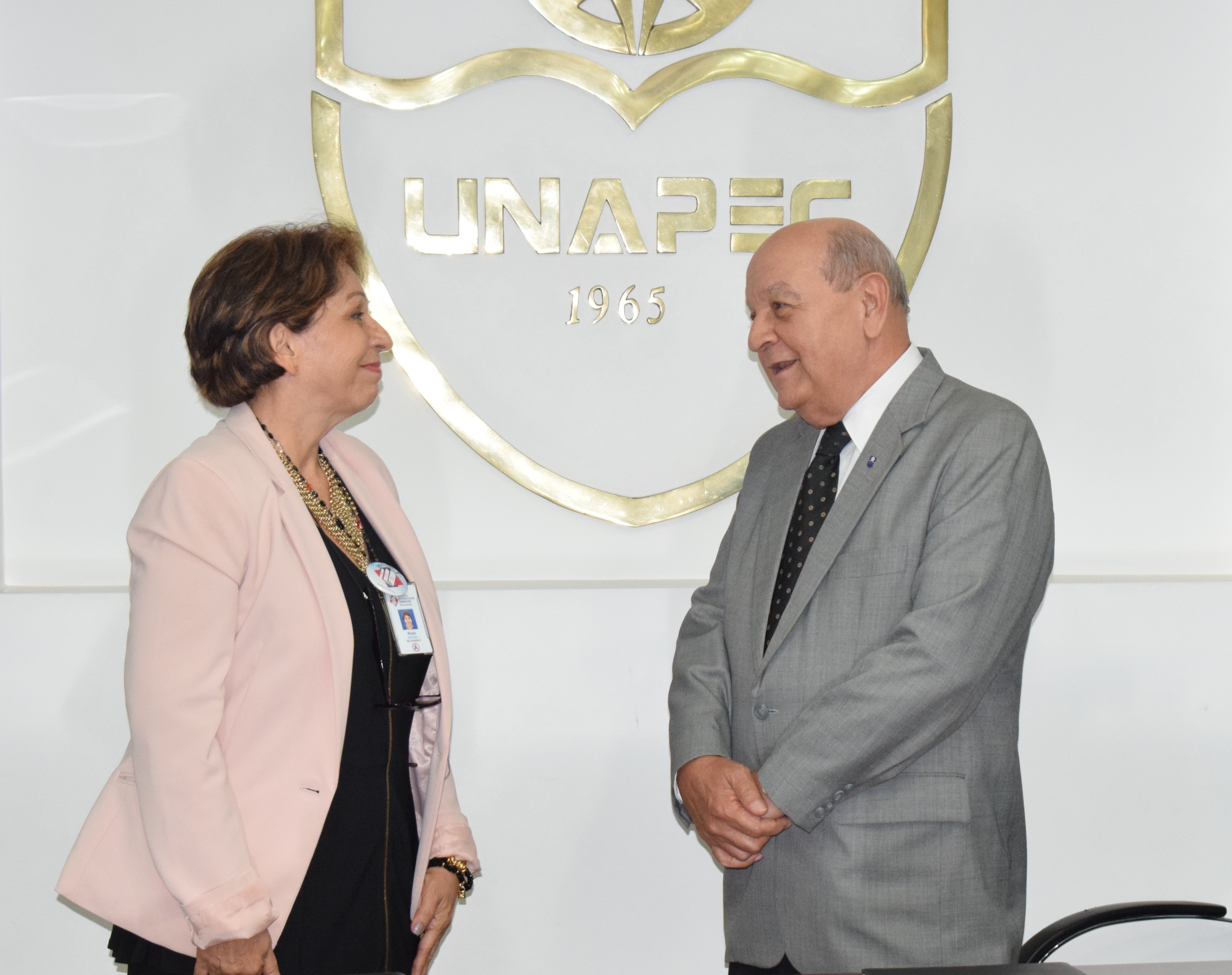 UNAPEC firma acuerdo de colaboración con el Instituto de Capacitación Dominicano